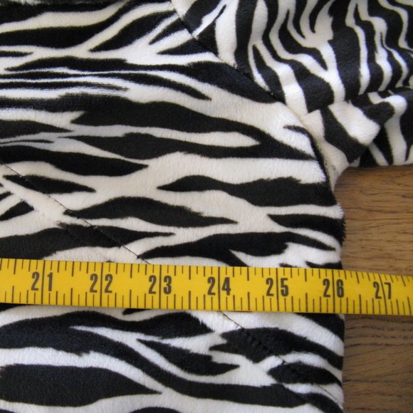 Gallery Woman Zebra Faux Fur Button Front Coat - Picture 11 of 12